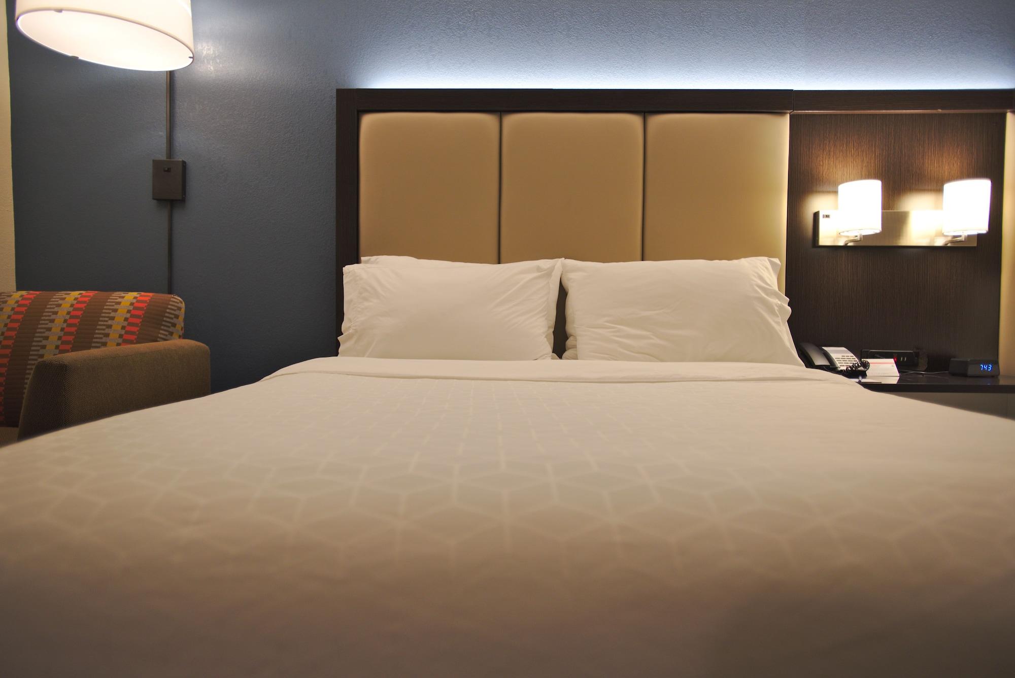 Holiday Inn Express Anderson I-85 - Exit 27- Highway 81 By Ihg Exterior photo