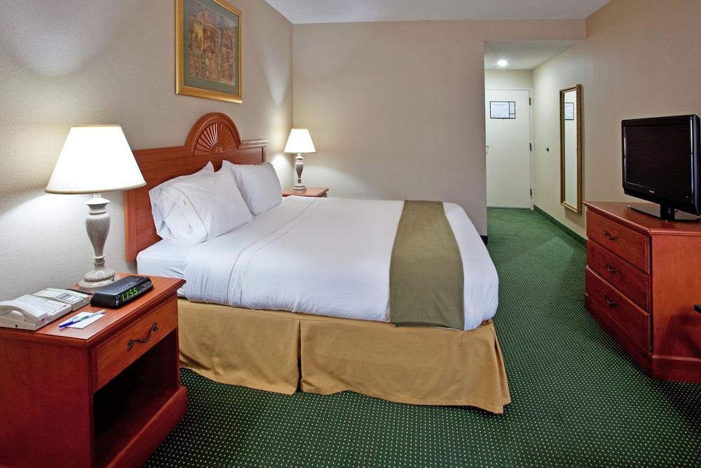 Holiday Inn Express Anderson I-85 - Exit 27- Highway 81 By Ihg Exterior photo
