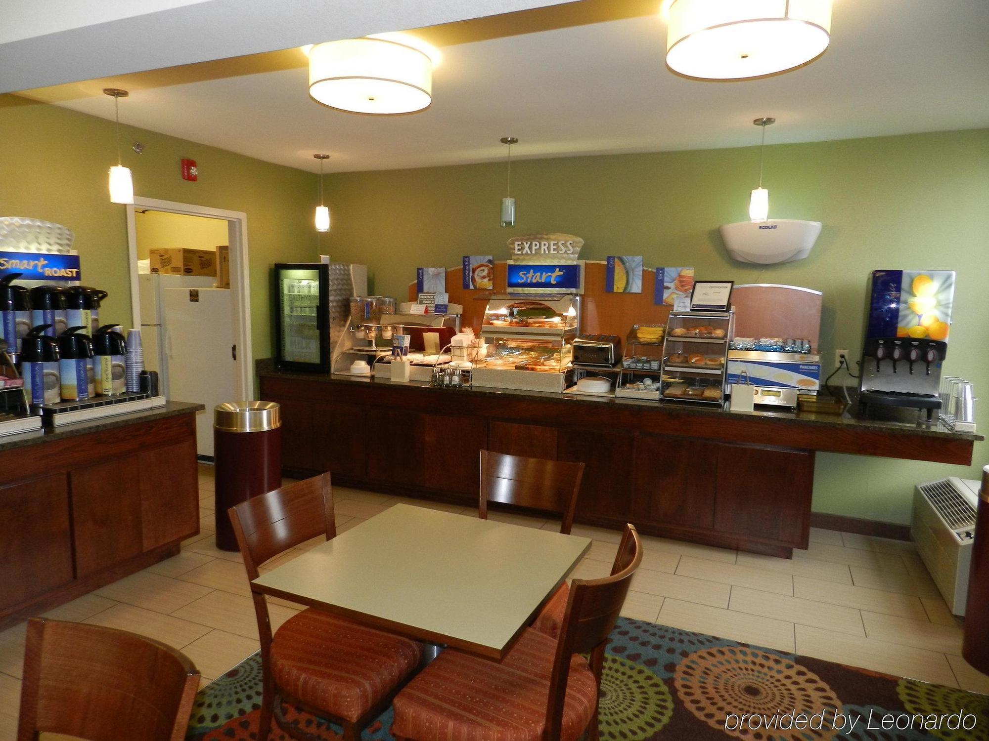 Holiday Inn Express Anderson I-85 - Exit 27- Highway 81 By Ihg Restaurant photo